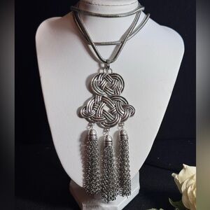 Chico’s Silver Tone Felicity Pendant Long Necklace 31-34 in NWOT